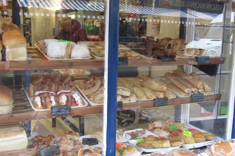 B's Cakery photo 4